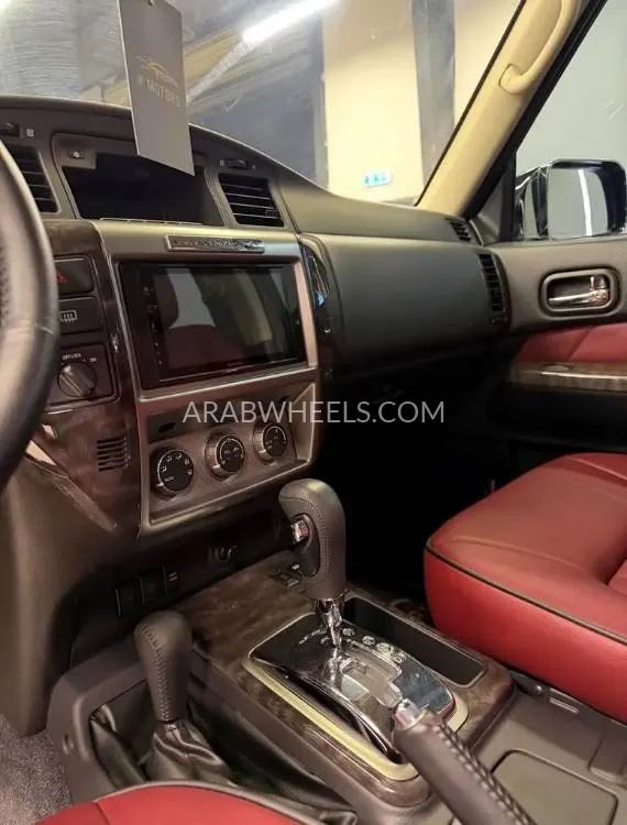 Nissan Patrol 2024 for Sale in Dubai Image-10