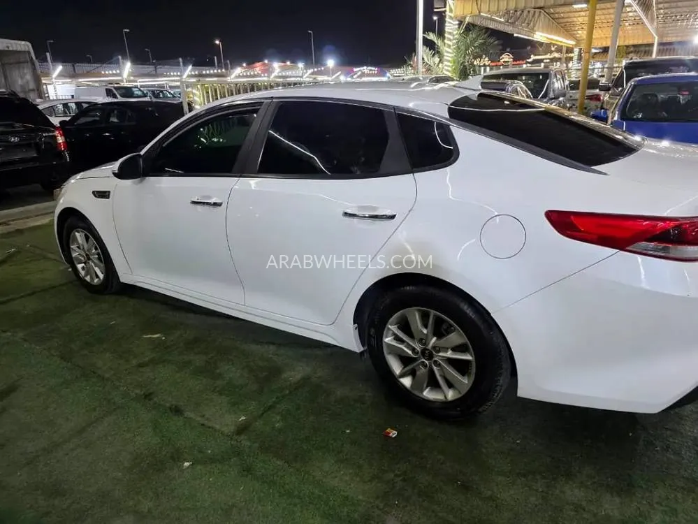 Kia Optima 2016 for Sale in Ajman Image-6