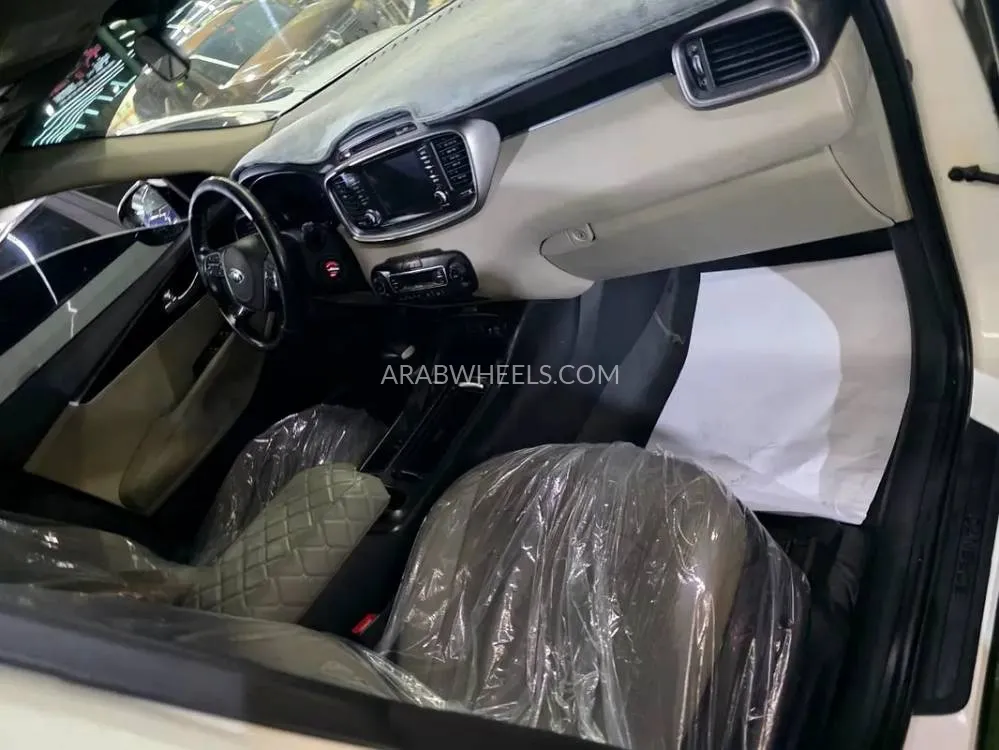 Kia Sorento 2020 for Sale in Ajman Image-15