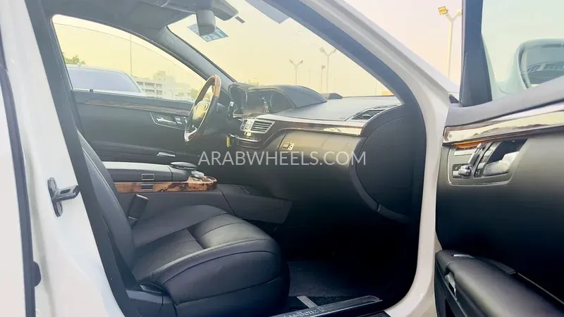 Mercedes Benz CLS Class 2007 for Sale in Dubai Image-13