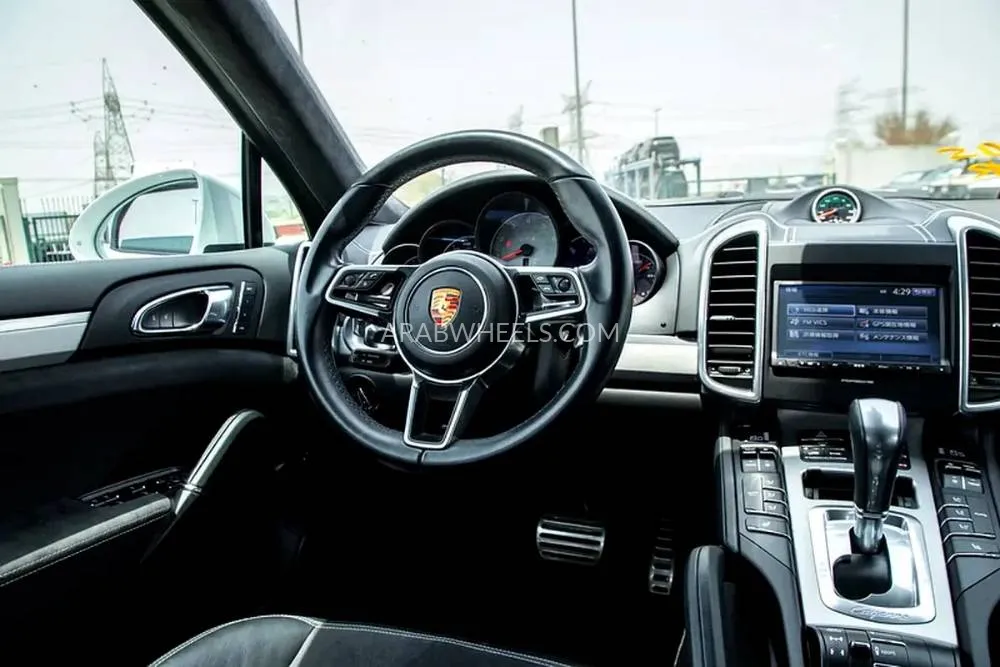 Porsche Cayenne 2016 for Sale in Dubai Image-13