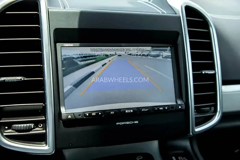 Porsche Cayenne 2016 for Sale in Dubai Image-16