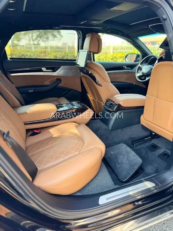 Audi A8 2015 for Sale in Dubai Image-18