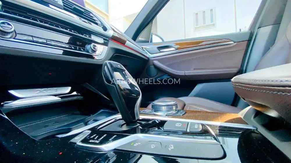 بي إم دبليو iX3 2018 for Sale in أبو ظبي Image-6