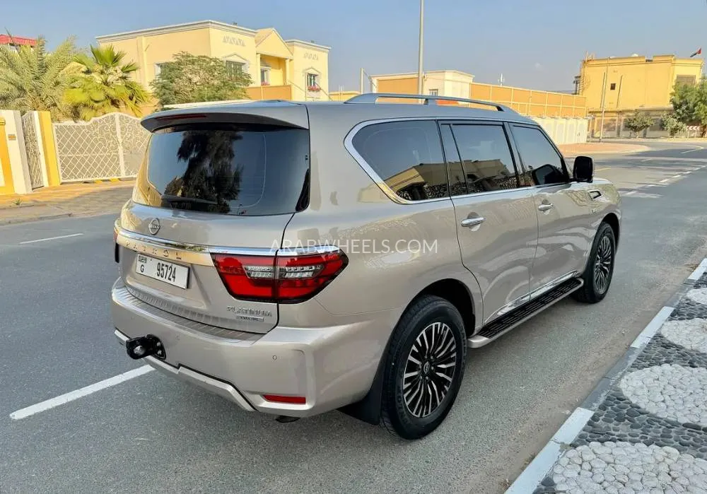 Nissan Patrol 2021 for Sale in Dubai Image-7