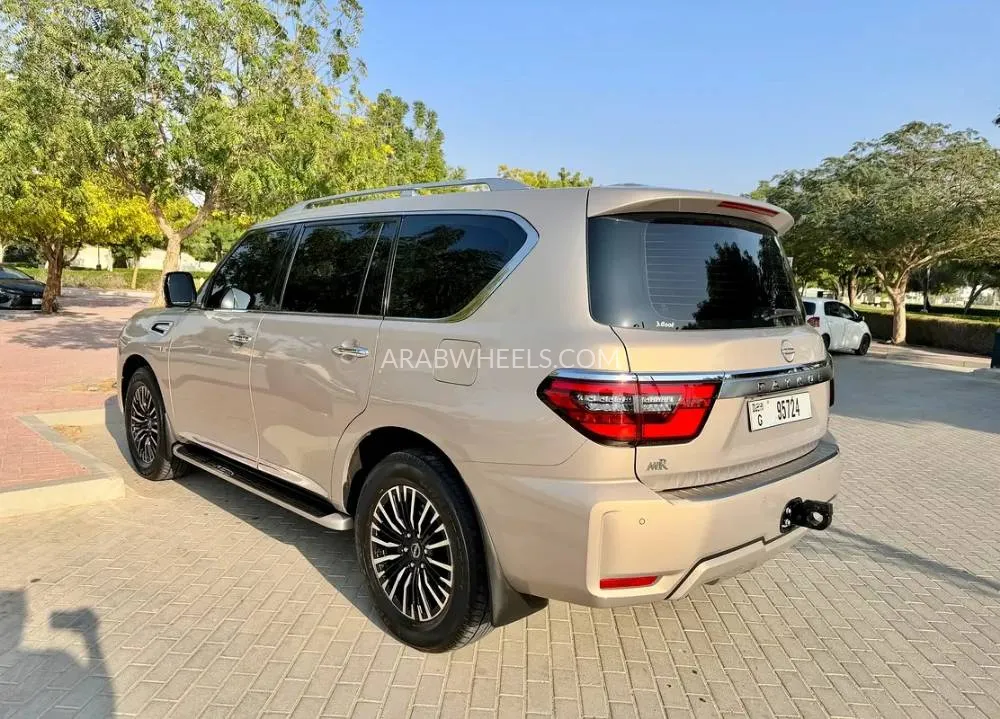 Nissan Patrol 2021 for Sale in Dubai Image-12