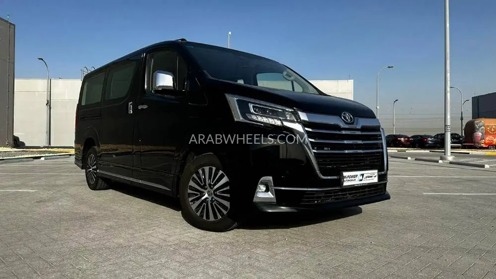 Toyota Granvia 2024 for Sale in Abu Dhabi Image-5