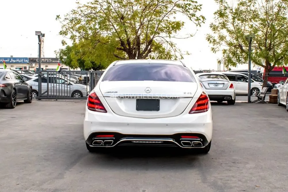 Mercedes Benz CLS Class 2018 for Sale in Dubai Image-12