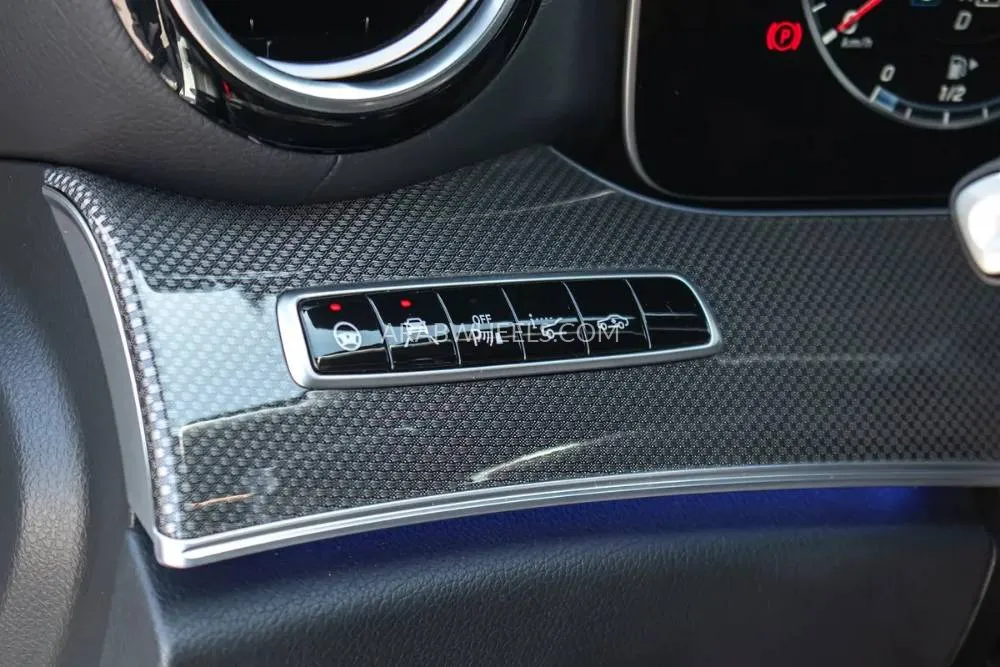 Mercedes Benz E Class 2019 for Sale in Dubai Image-7