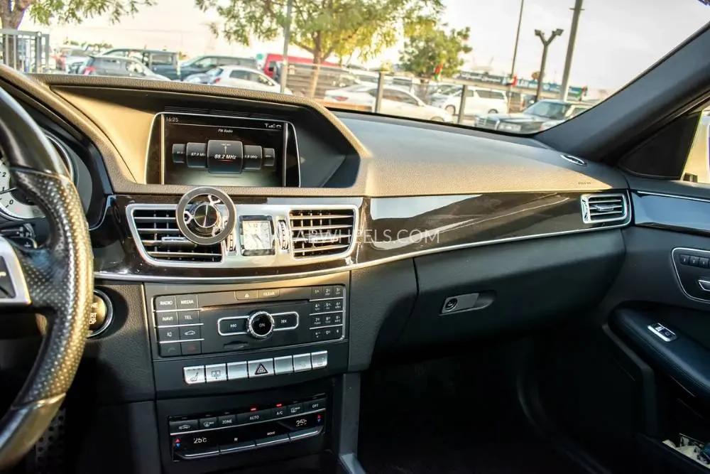 Mercedes Benz E Class 2016 for Sale in Dubai Image-7