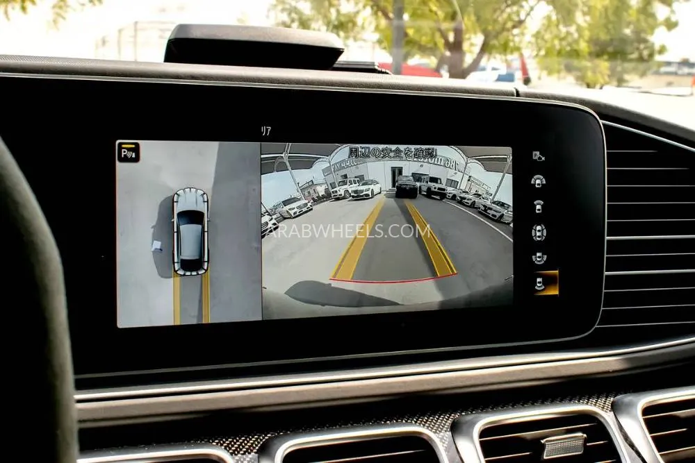 Mercedes Benz GLE Class 2023 for Sale in Dubai Image-6