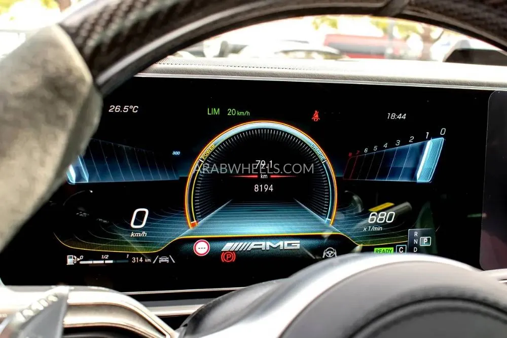 Mercedes Benz GLE Class 2023 for Sale in Dubai Image-10