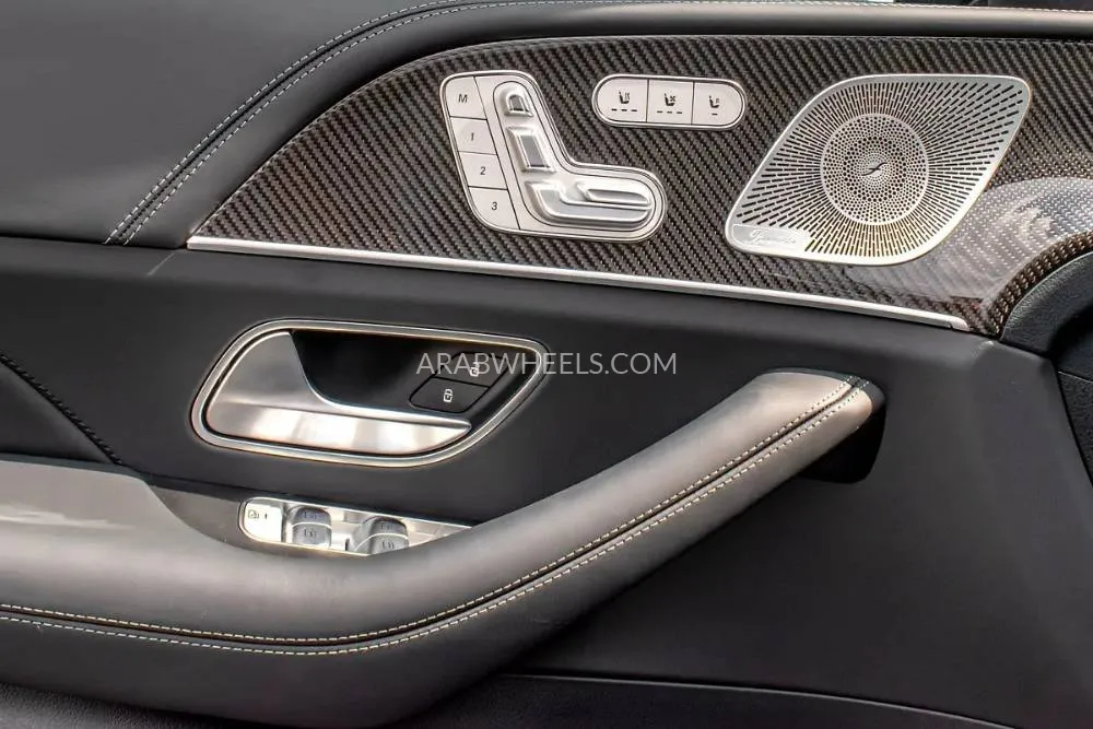 Mercedes Benz GLE Class 2023 for Sale in Dubai Image-18