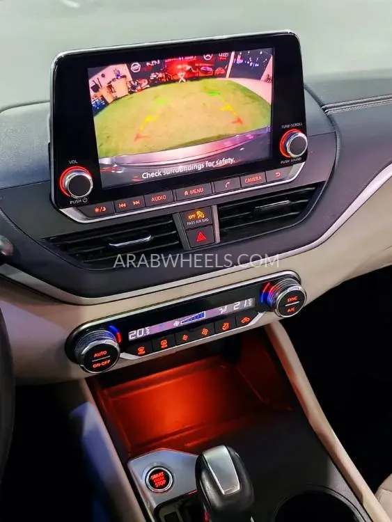 Nissan Altima 2021 for Sale in Umm Al Quwain Image-13