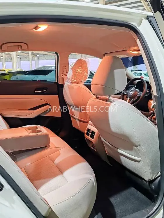 Nissan Altima 2020 for Sale in Umm Al Quwain Image-8