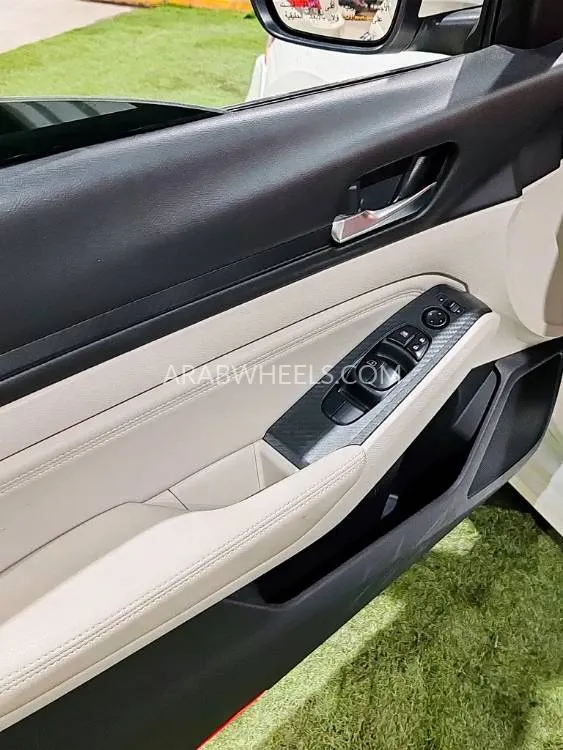 Nissan Altima 2020 for Sale in Umm Al Quwain Image-14