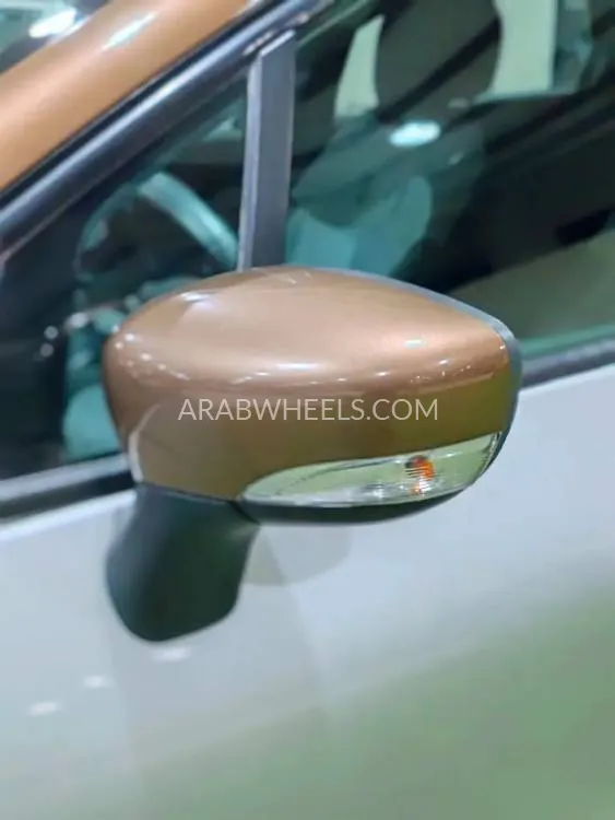 رينو كابتور 2017 for Sale in أم القيوين Image-11