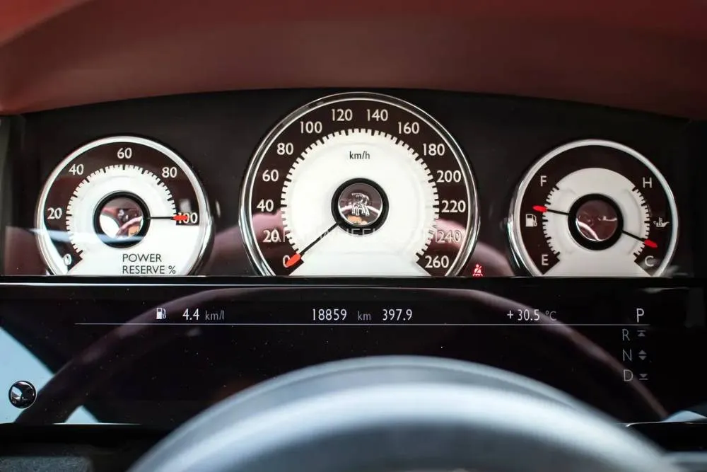 Rolls Royce Wraith 2015 for Sale in Dubai Image-6