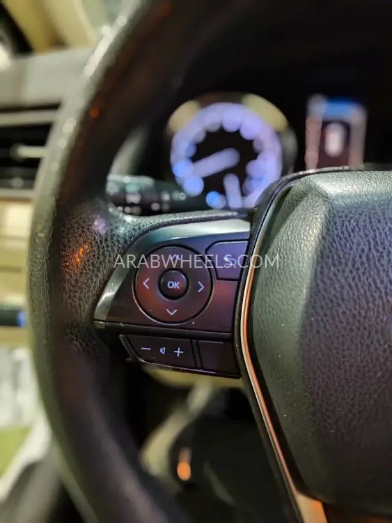 Toyota Camry 2019 for Sale in Umm Al Quwain Image-16