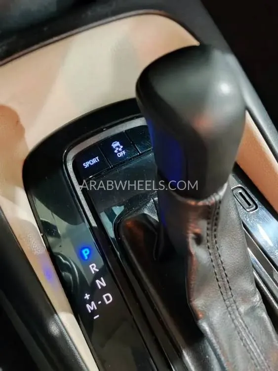 Toyota Corolla 2020 for Sale in Umm Al Quwain Image-19