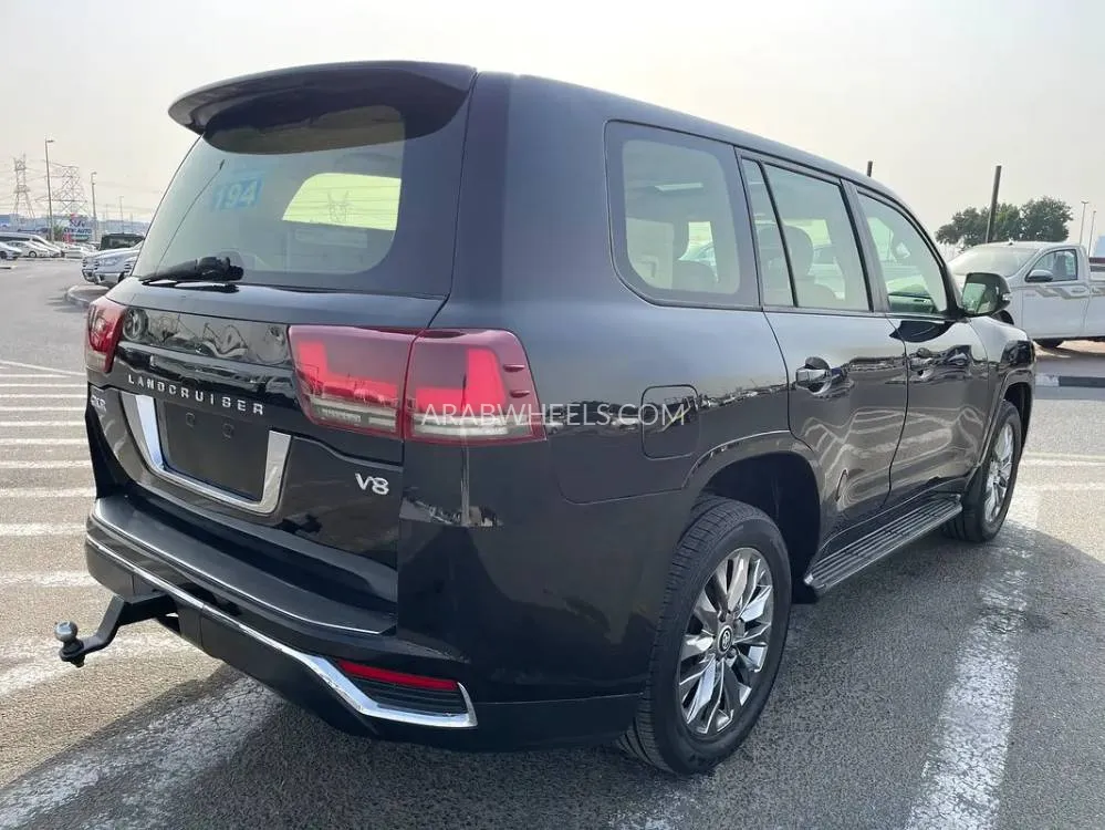 تويوتا لاند كروزر 2012 for Sale in دبي Image-16