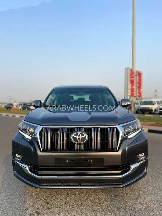 Toyota Land Cruiser Prado 2020 for Sale in Dubai Image-11