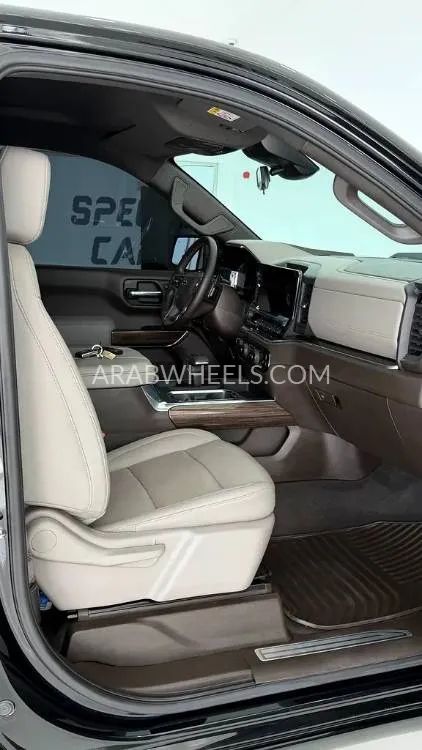 Chevrolet Silverado 2025 for Sale in Abu Dhabi Image-8