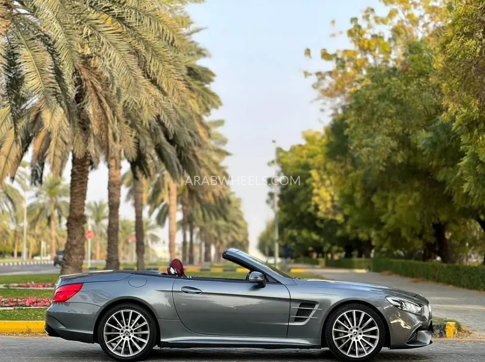 Mercedes Benz SL Class 2017 for Sale in Sharjah Image-11