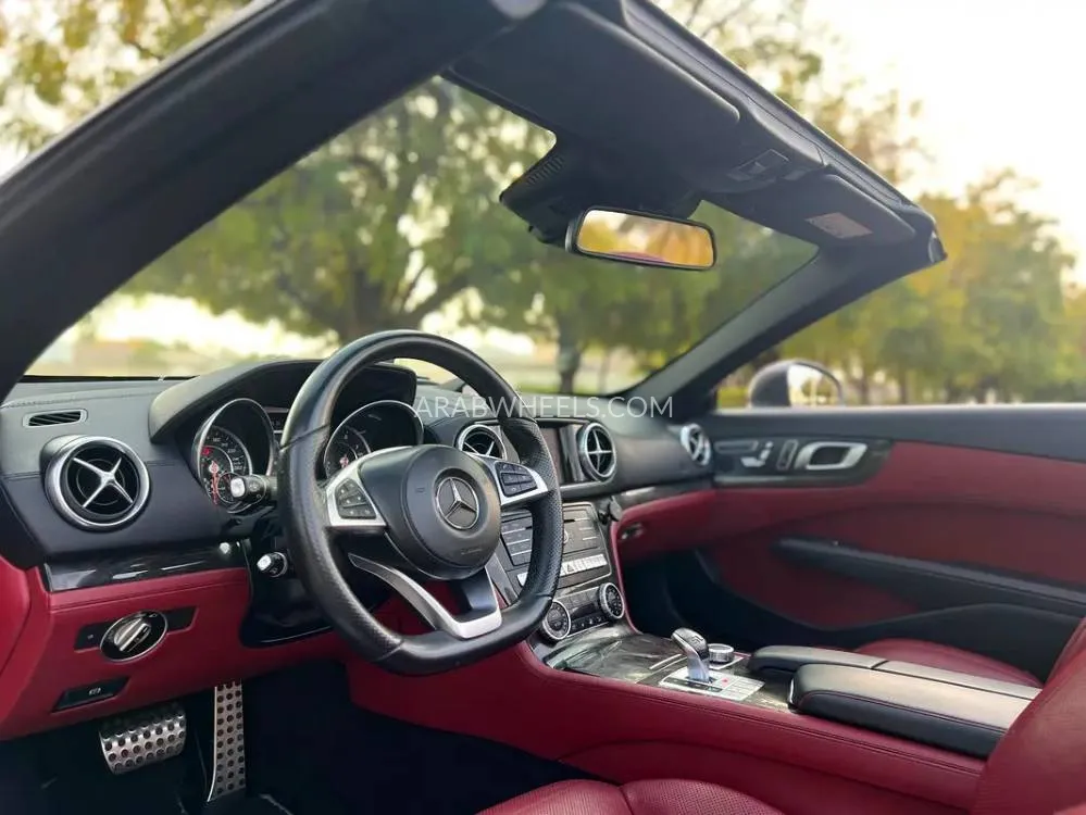 Mercedes Benz SL Class 2017 for Sale in Sharjah Image-17