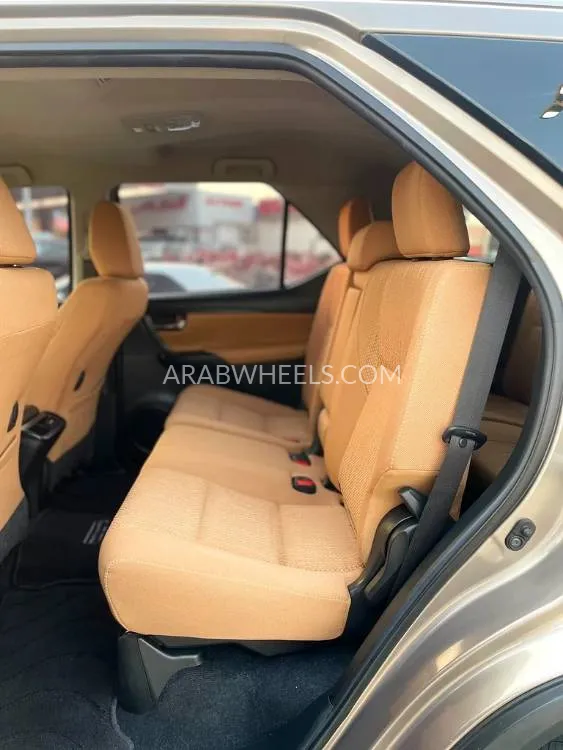 Toyota Fortuner 2022 for Sale in Dubai Image-7