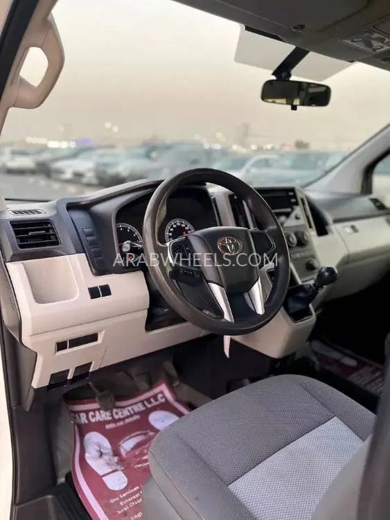 Toyota Hiace 2020 for Sale in Dubai Image-12