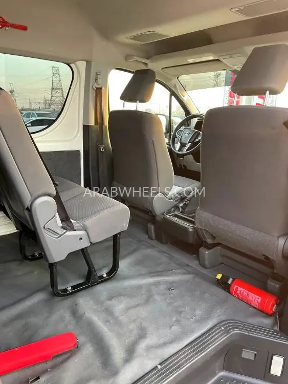 Toyota Hiace 2022 for Sale in Dubai Image-13