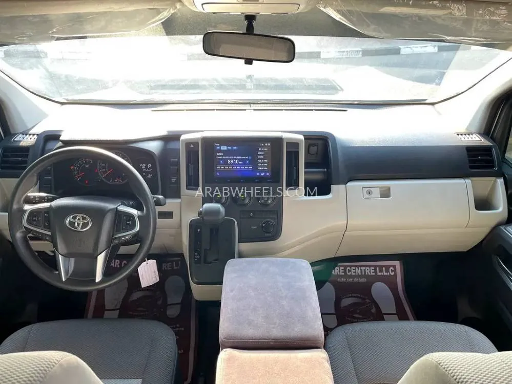 Toyota Hiace 2025 for Sale in Dubai Image-14