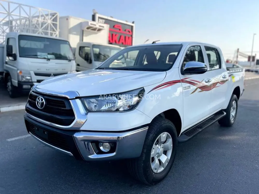 Toyota Hilux 2021 for Sale in Dubai Image-8