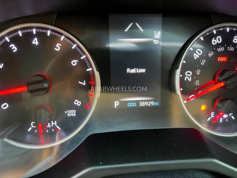 Toyota Rav4 2019 for Sale in Dubai Image-9