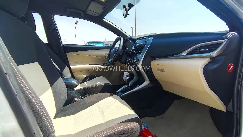 Toyota Yaris 2020 for Sale in Dubai Image-4
