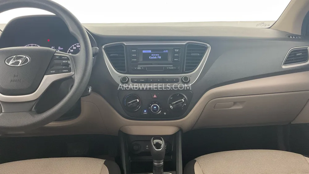 Hyundai Accent 2020 for Sale in Dubai Image-25