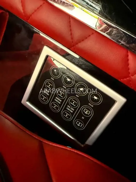 Mercedes Benz V Class 2022 for Sale in Dubai Image-20