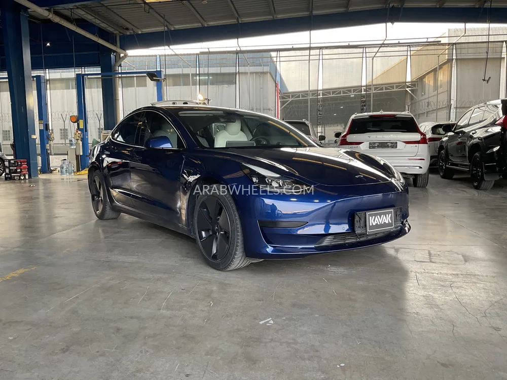 Tesla Model 3 2023 for Sale in Dubai Image-3