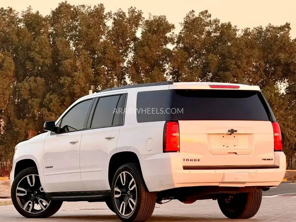 Chevrolet Tahoe 2019 for Sale in Sharjah Image-7