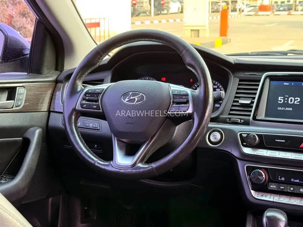 Hyundai Sonata 2018 for Sale in Sharjah Image-13