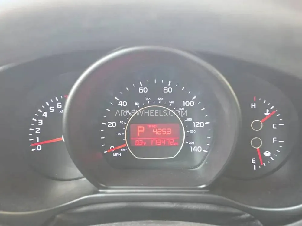 Kia Soul 2016 for Sale in Dubai Image-3