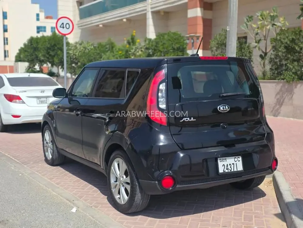 Kia Soul 2016 for Sale in Dubai Image-4