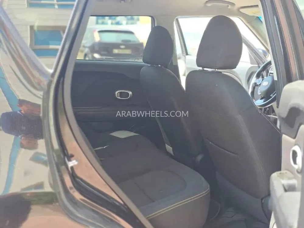 Kia Soul 2016 for Sale in Dubai Image-8
