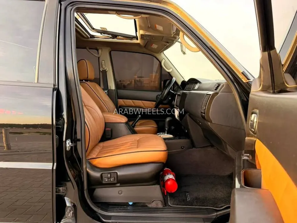 Nissan Patrol 2021 for Sale in Sharjah Image-3