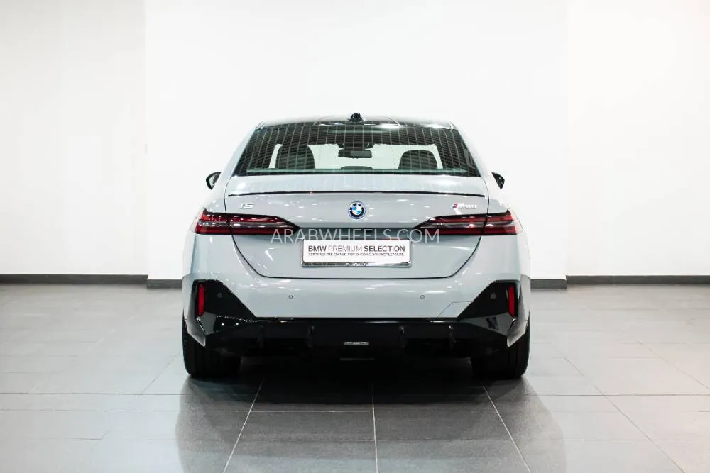 BMW i5 2025 for Sale in Abu Dhabi Image-5