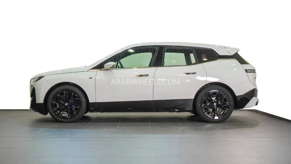 BMW iX 2024 for Sale in Abu Dhabi Image-3