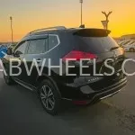 Nissan X-Trail 2018 for Sale in Dubai Image-11