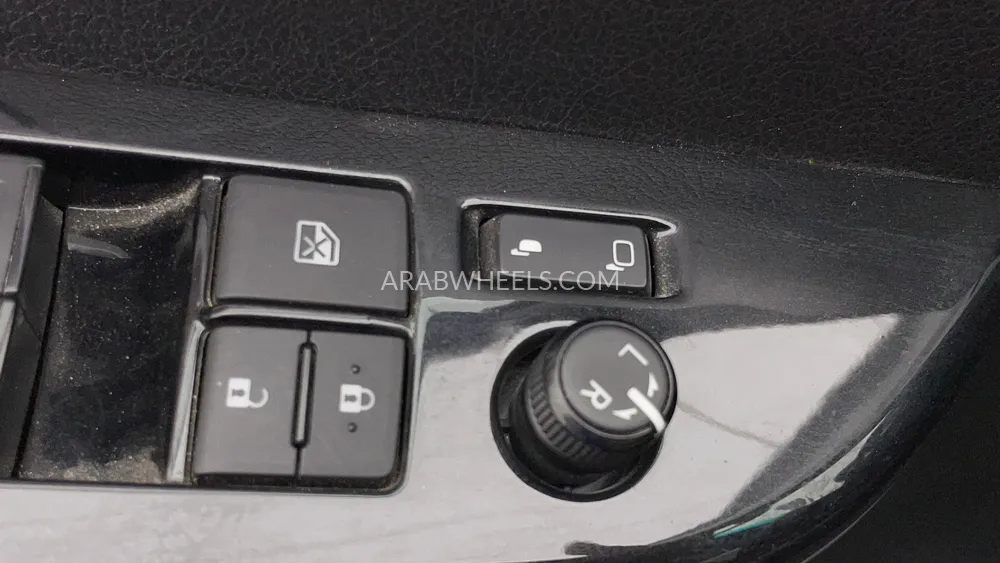 Toyota Fortuner 2023 for Sale in Dubai Image-44