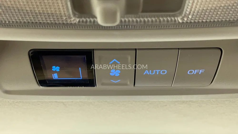 Toyota Fortuner 2023 for Sale in Dubai Image-46